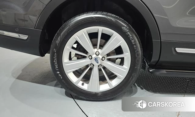 Ford Explorer id 4977848 из Кореи 16
