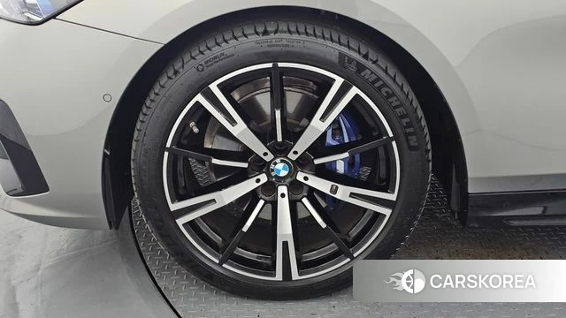 BMW 5 Series (G60) id 5045450 из Кореи 29