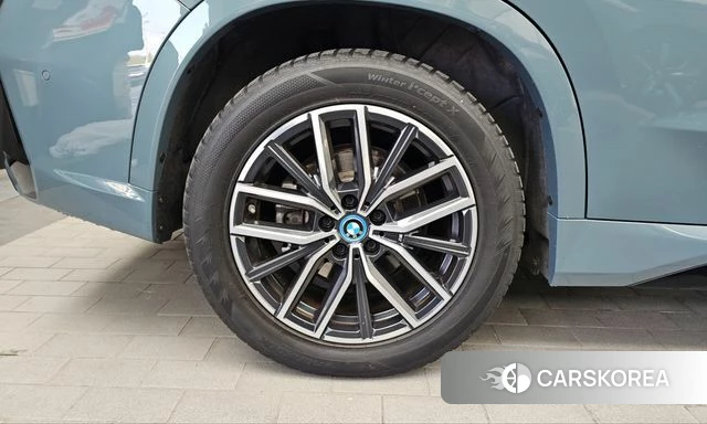 BMW iX1 (U11) id 5016566 из Кореи 32