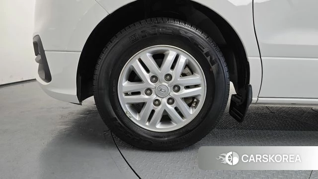 Hyundai The New Grand Starex id 4446124 из Кореи 15