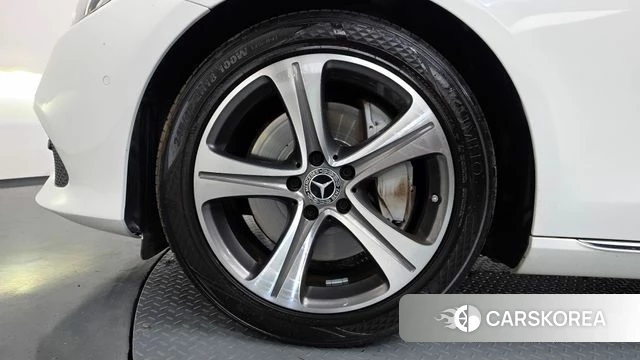 Mercedes-Benz E-Class W213 id 4849964 из Кореи 28