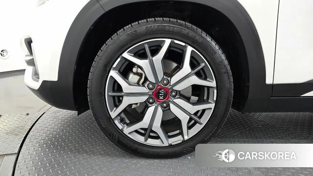 Kia Seltos id 5035502 из Кореи 15