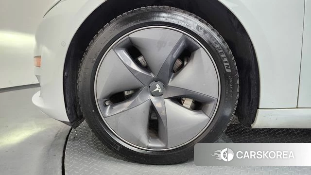 Tesla Model 3 id 4769888 из Кореи 15