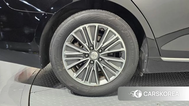 Hyundai Grandeur IG Hybrid id 5023678 из Кореи 15
