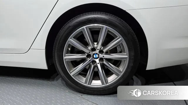 BMW 5 Series (G30) id 3275442 из Кореи 15