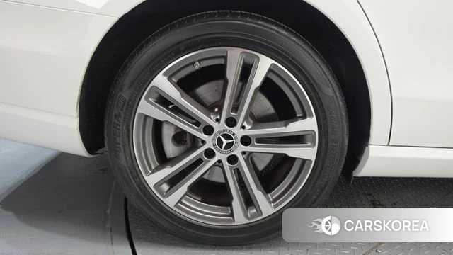 Mercedes-Benz E-Class W213 id 5002967 из Кореи 27