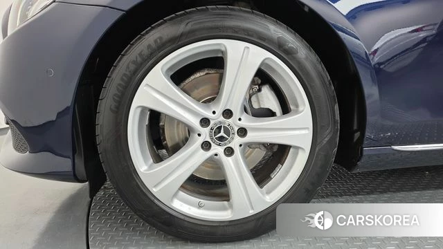 Mercedes-Benz E-Class W213 id 4944377 из Кореи 24