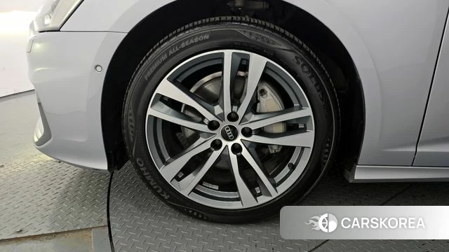 Audi A6 (C8) id 3904103 из Кореи 15