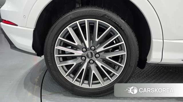 Audi Q3 (F3) id 5017238 из Кореи 25