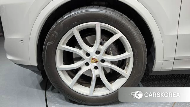 Porsche Cayenne (PO536) id 4898351 из Кореи 15