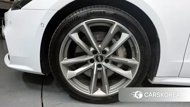 Audi A7 (4K) id 3672226 из Кореи 15