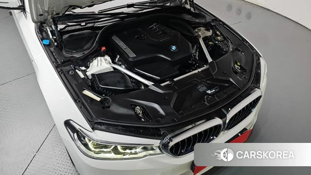 BMW 5 Series (G30) id 5035400 из Кореи 30