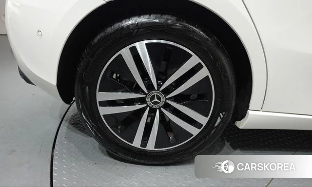 Mercedes-Benz A-Class W177 id 5022379 из Кореи 25
