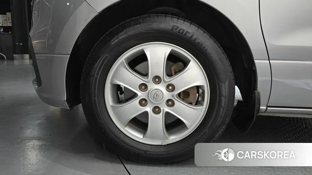 Hyundai The New Grand Starex id 4764969 из Кореи 26