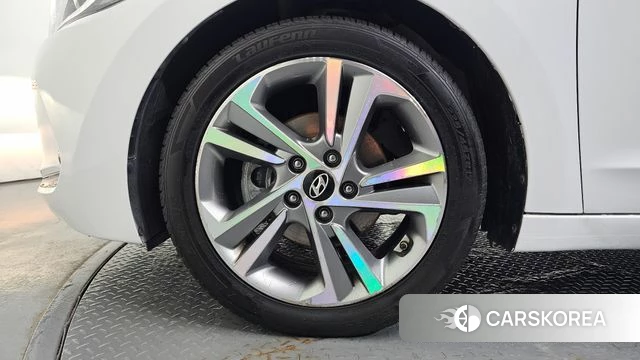 Hyundai Avante AD id 5004519 из Кореи 15