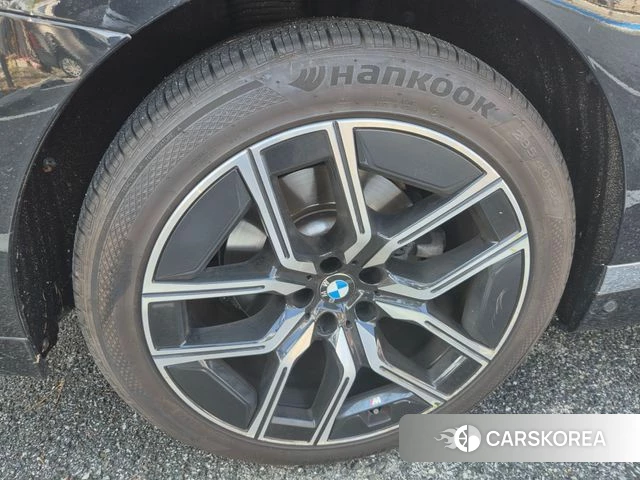 BMW 7 Series (G70) 2024 Черный из Кореи, фото 5