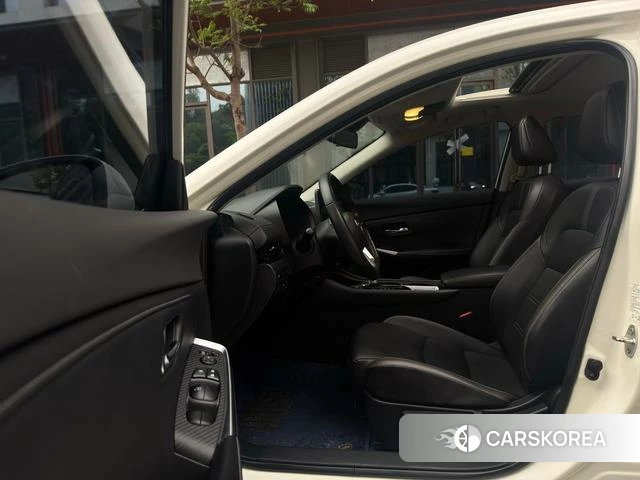 Nissan Sylphy 2021 Белый из Китая, фото 5