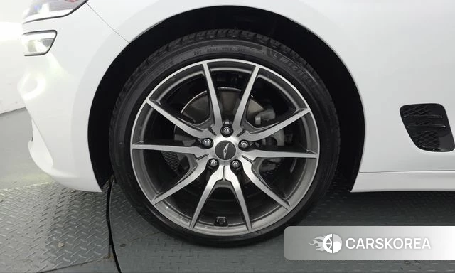 Genesis The New G70 id 4991774 из Кореи 32
