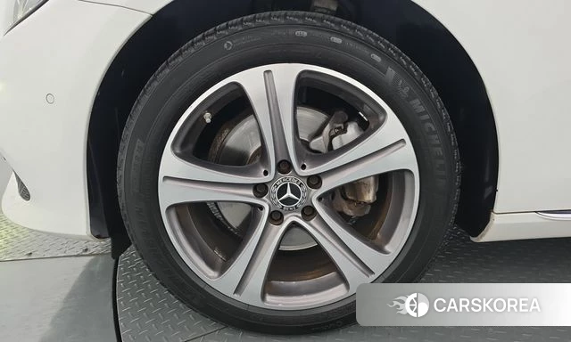 Mercedes-Benz E-Class W213 id 4978002 из Кореи 29