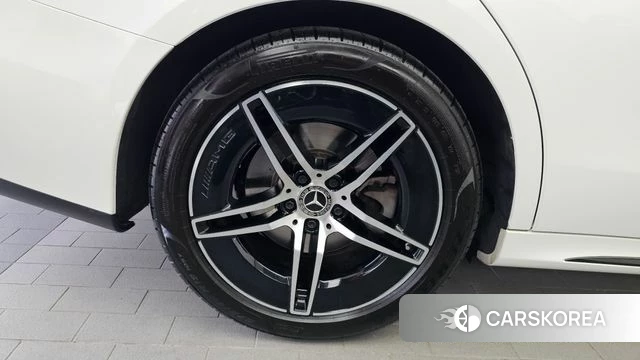 Mercedes-Benz E-Class W214 id 4995367 из Кореи 29
