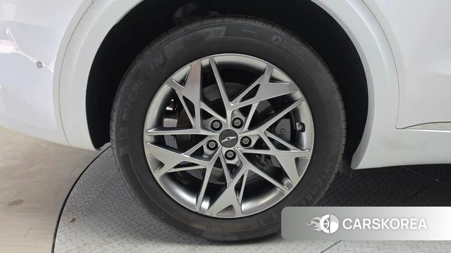 Genesis GV70 id 5040038 из Кореи 30