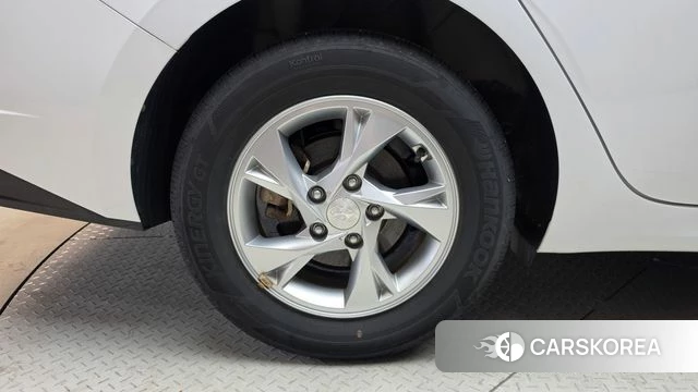 Hyundai Avante (CN7) id 5012178 из Кореи 28