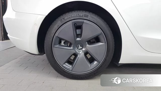 Tesla Model 3 id 5027675 из Кореи 29