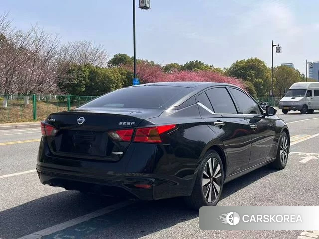 Nissan Altima 2022 Черный из Китая, фото 5