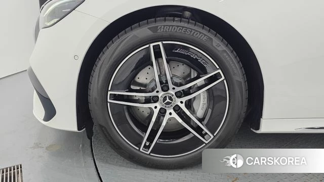 Mercedes-Benz E-Class W214 id 4934502 из Кореи 27