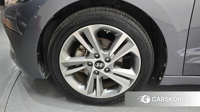 Hyundai Avante AD id 5018953 из Кореи 25