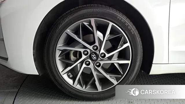 Hyundai The New Avante AD id 3742313 из Кореи 15
