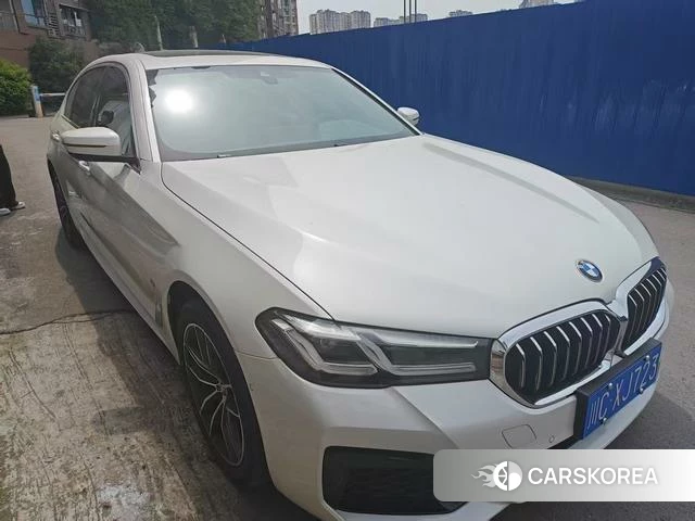 BMW 5 series 2022 Белый из Китая, фото 5