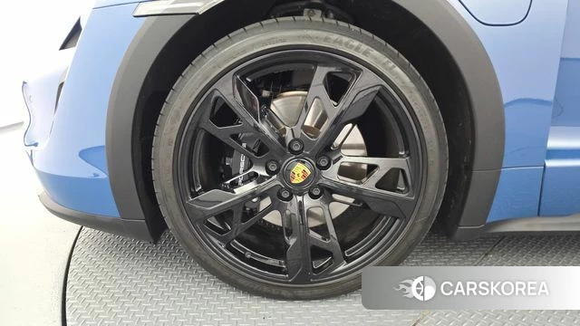Porsche Taycan id 4893557 из Кореи 28