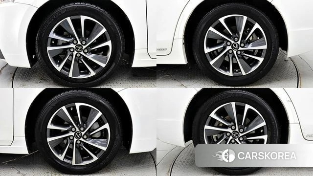 Lexus CT200h id 5028668 из Кореи 15