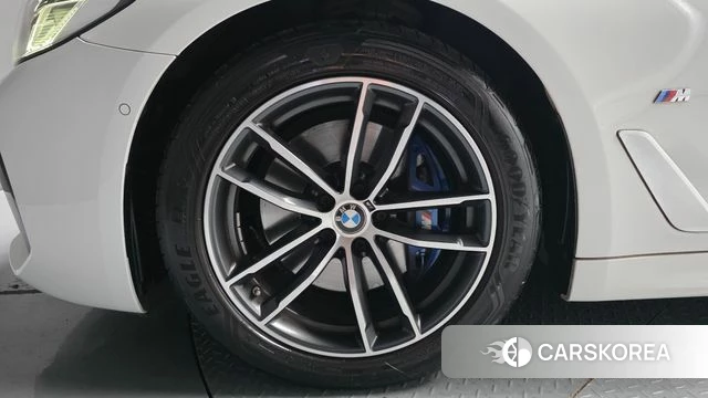 BMW 5 Series (G30) id 5017184 из Кореи 29
