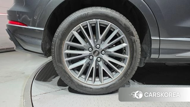 Audi Q3 (F3) id 4711479 из Кореи 25