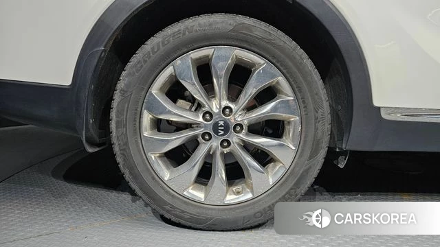 Kia The New Sorento id 4993432 из Кореи 15