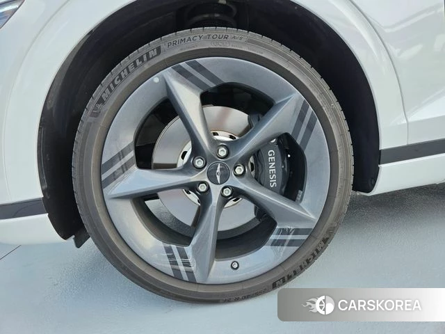 Genesis GV70 id 5001129 из Кореи 15