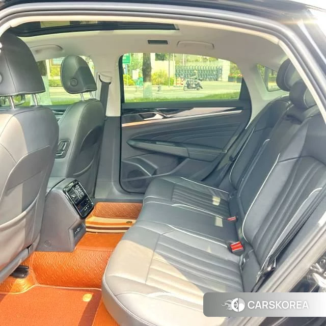 Volkswagen Passat 2021 Черный из Китая, фото 5