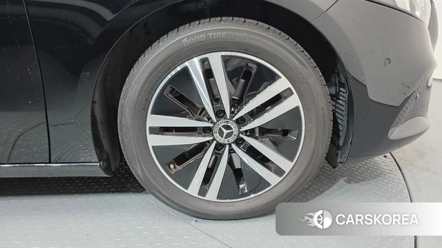 Mercedes-Benz A-Class W177 id 3941930 из Кореи 15