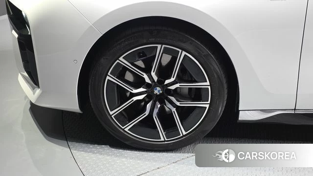 BMW 7 Series (G70) id 5033761 из Кореи 28