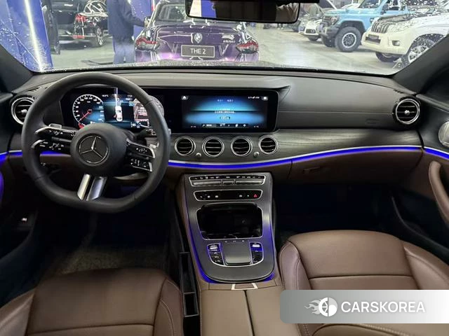 Mercedes-Benz E-Class 2023 Черный из Китая, фото 5