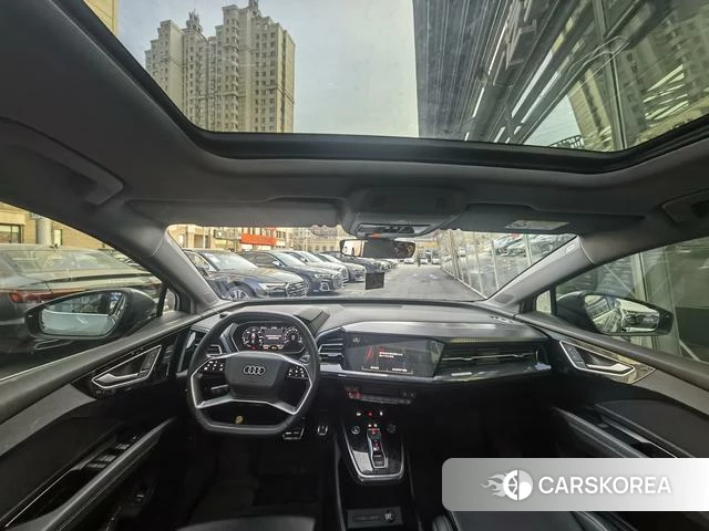 Audi Q4 2025 Синий из Китая, фото 5