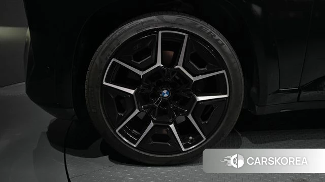 BMW XM (G09) id 4617353 из Кореи 15