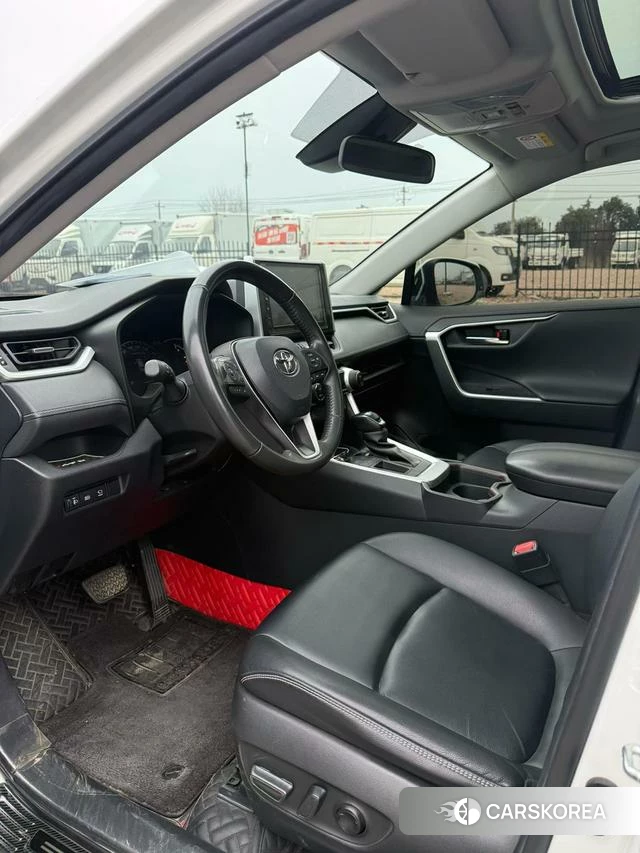 Toyota RAV4 2021 Белый из Китая, фото 5