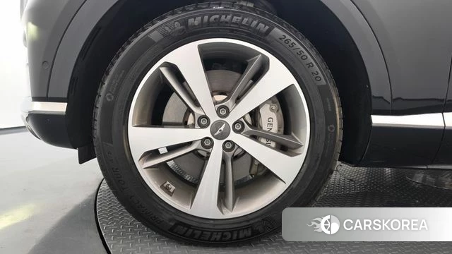 Genesis GV80 id 5021858 из Кореи 32
