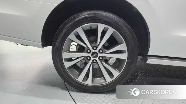 Ford Expeditation id 4951711 из Кореи 32