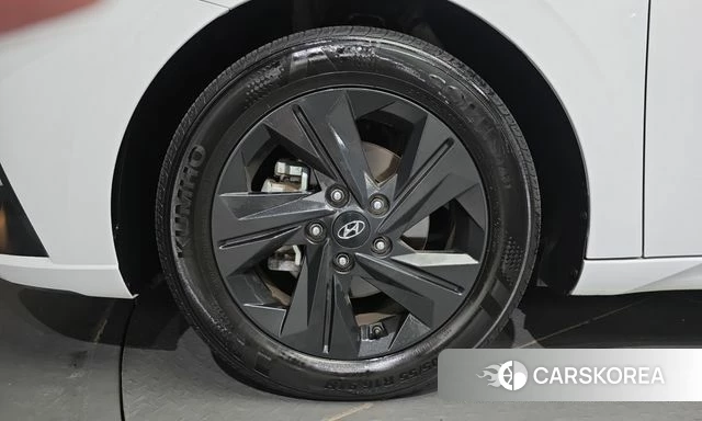Hyundai Avante (CN7) id 4942018 из Кореи 25