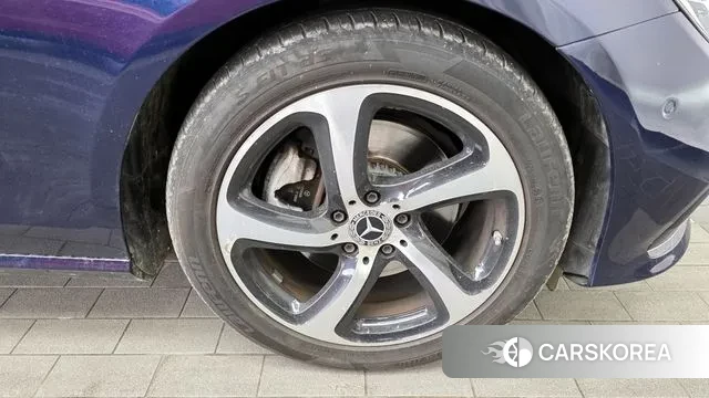 Mercedes-Benz E-Class W213 id 3592467 из Кореи 15