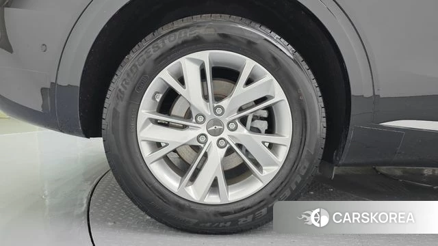 Genesis GV70 id 5001996 из Кореи 15
